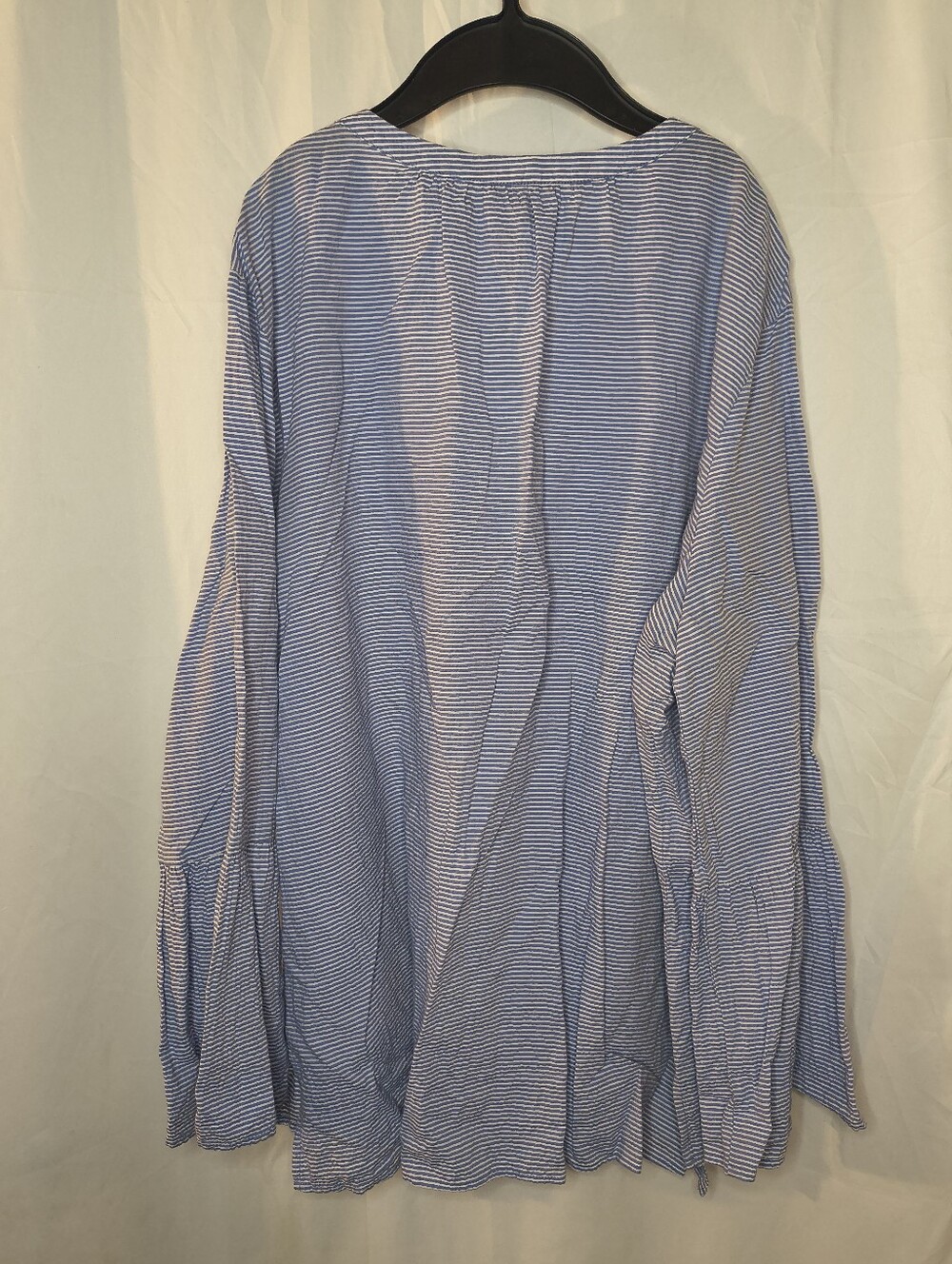 Ann Taylor Light Blue & White Striped V-Neck Tunic - Picture 5 of 5